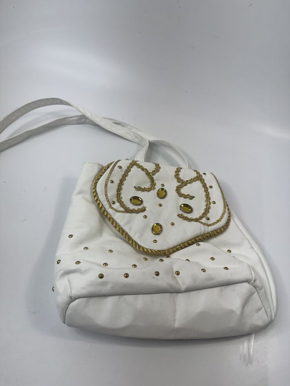Vintage White Leather Purse With Gold Embellishments & Chain Details Snap Closur